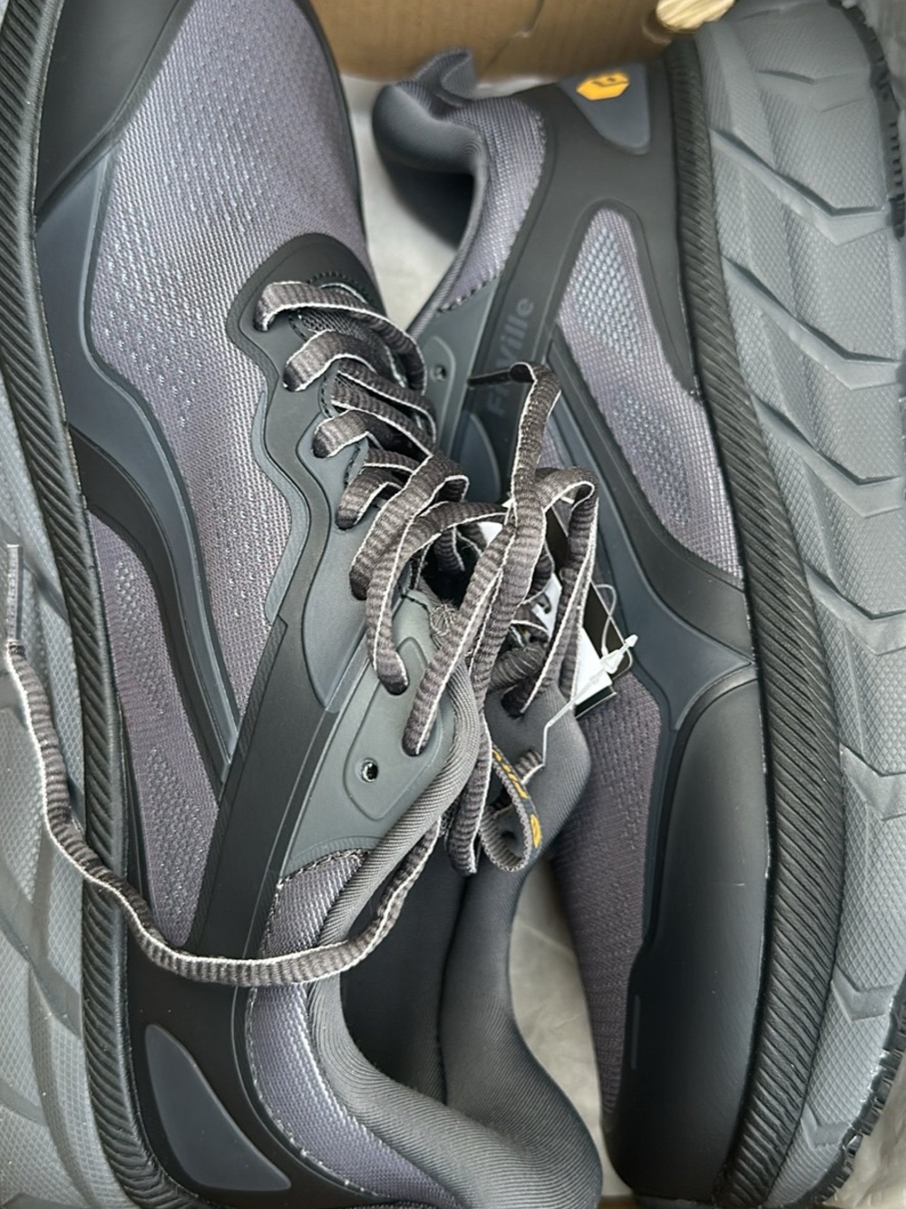 Men's  Walking Shoes - Lightweight l big for me one size thats why i am selling